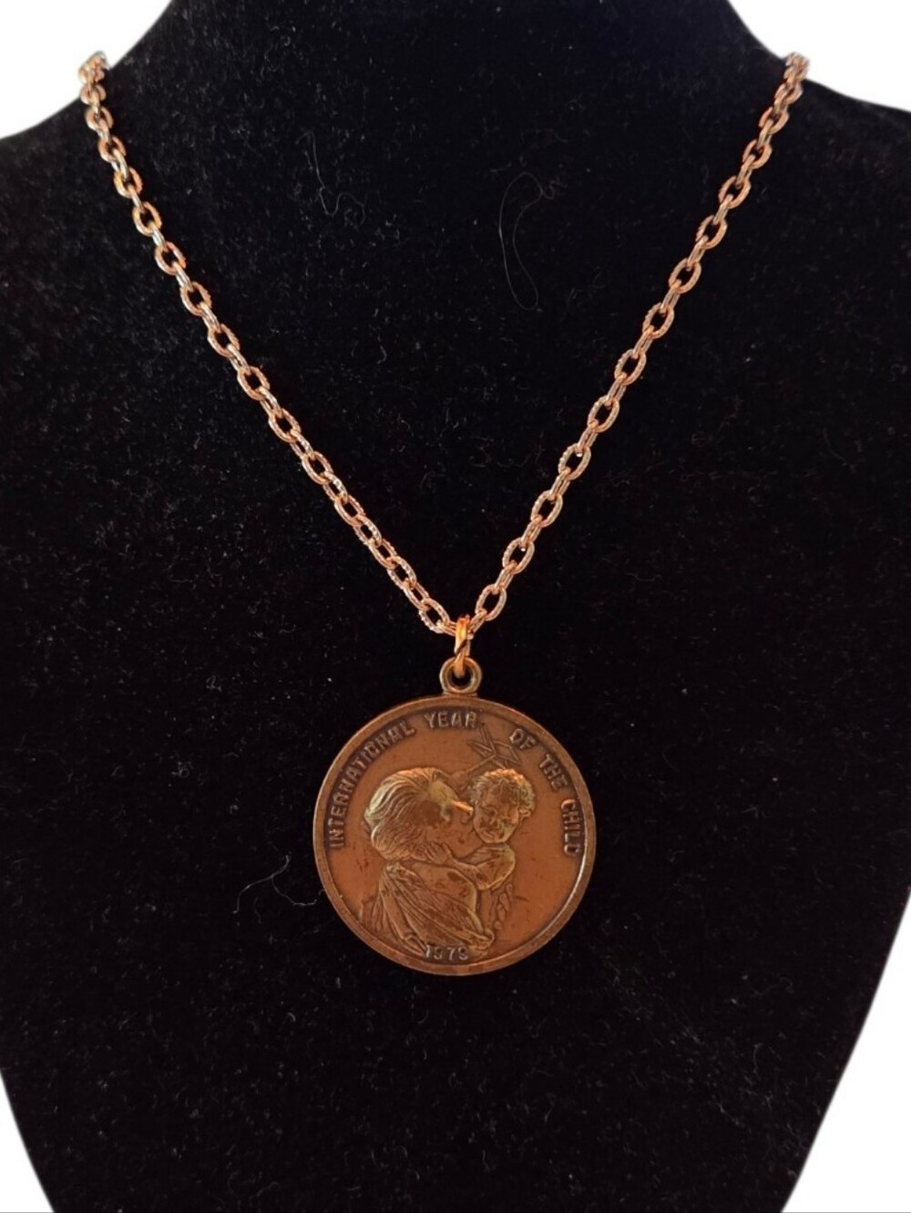 Vintage 1979 UN International Year of the Child Medallion Pendant